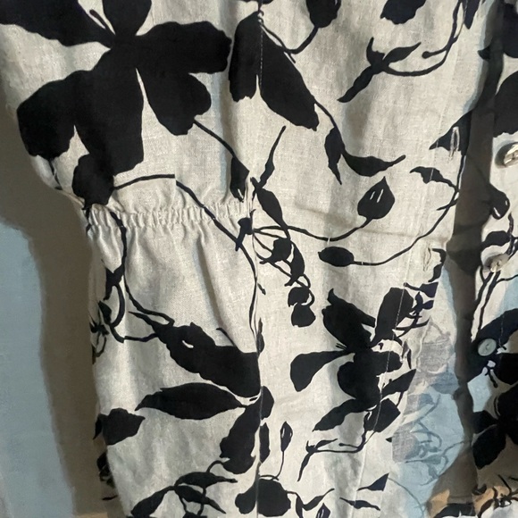 TC Black and White Graphic Tunic - Picture 5 of 11